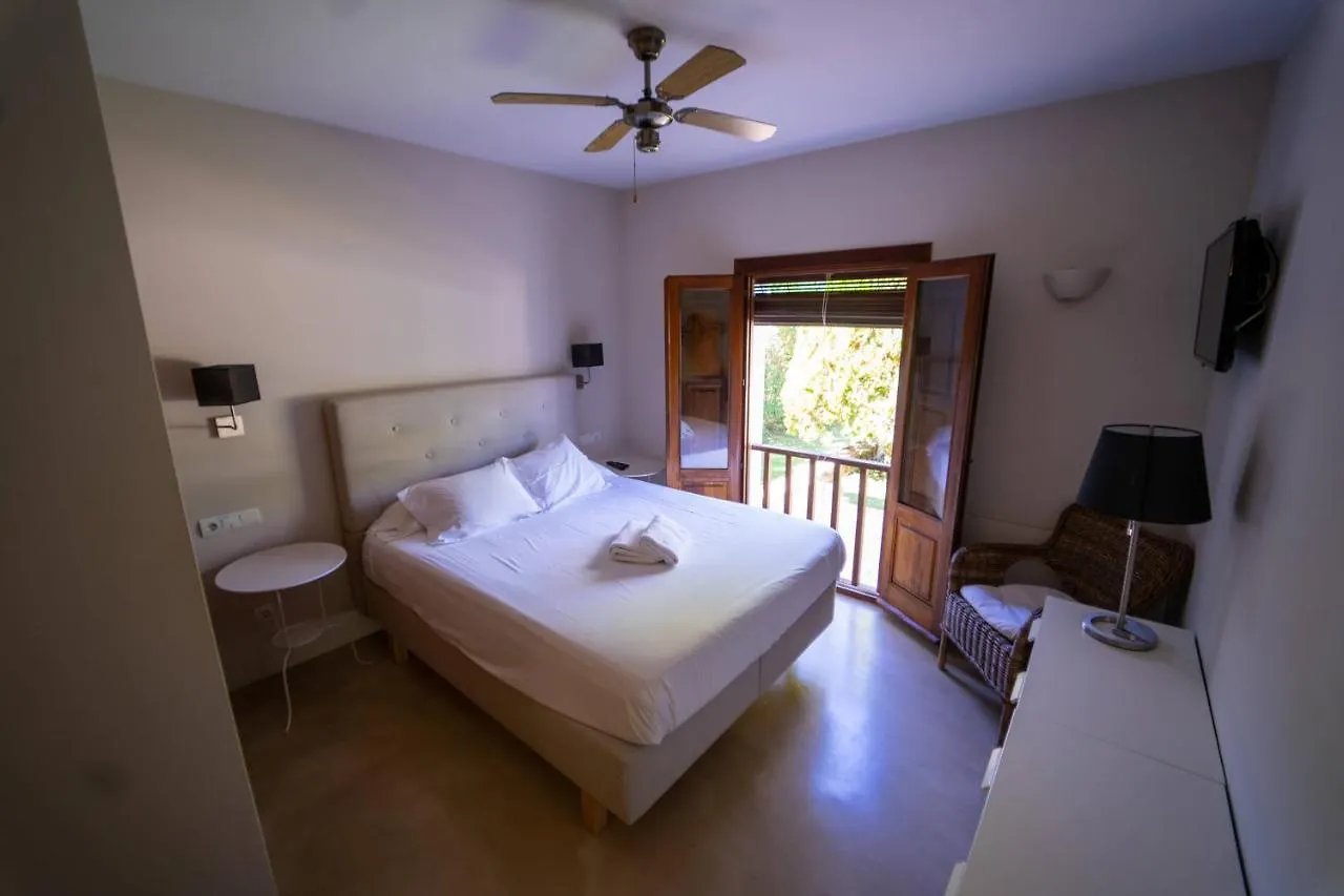 Villa Tegui Is A Luxury Villa Close To San Rafael And 10 Min Drive To Ibiza Town And San Antonio サン・ラファエル・デ・サ・クレウ